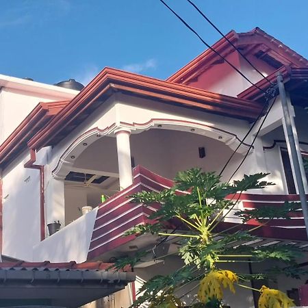 Javi Holiday Home Trincomalee Exterior photo