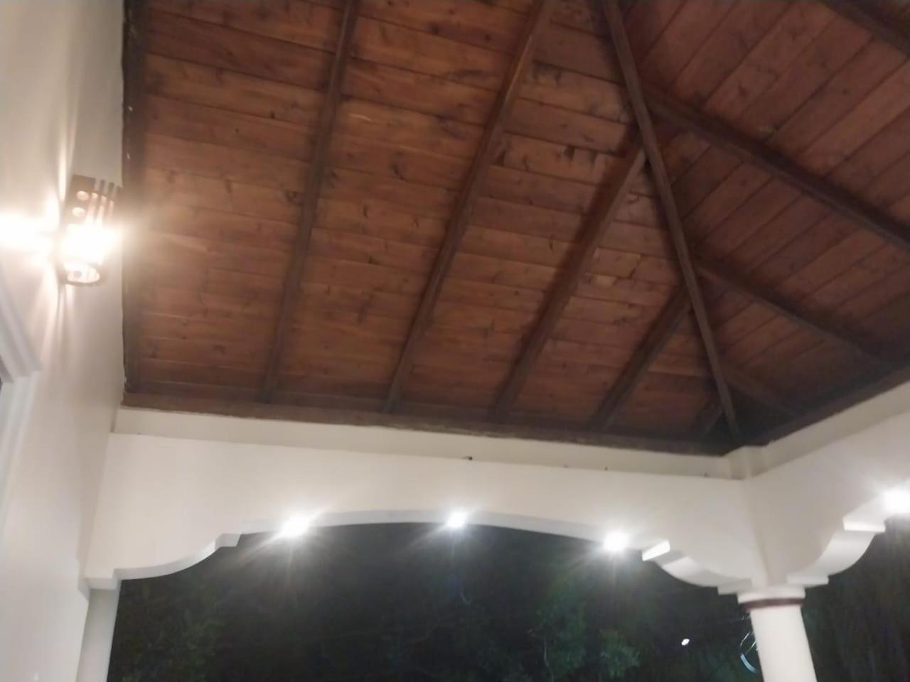 Javi Holiday Home Trincomalee Exterior photo