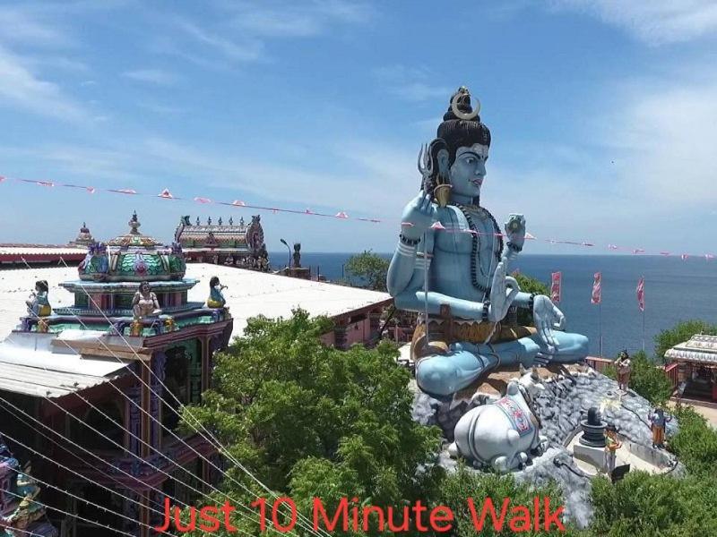 Javi Holiday Home Trincomalee Exterior photo